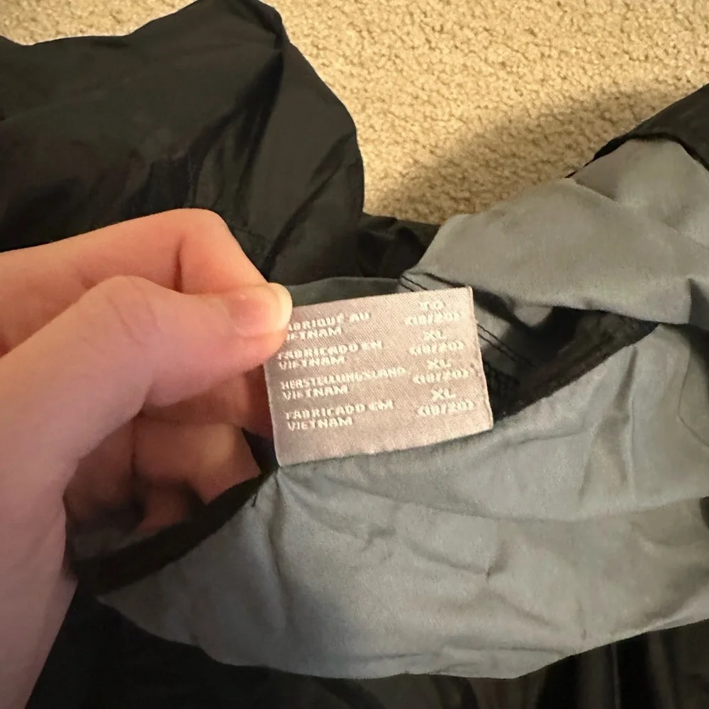 COPY - Columbia Black Rain Jacket